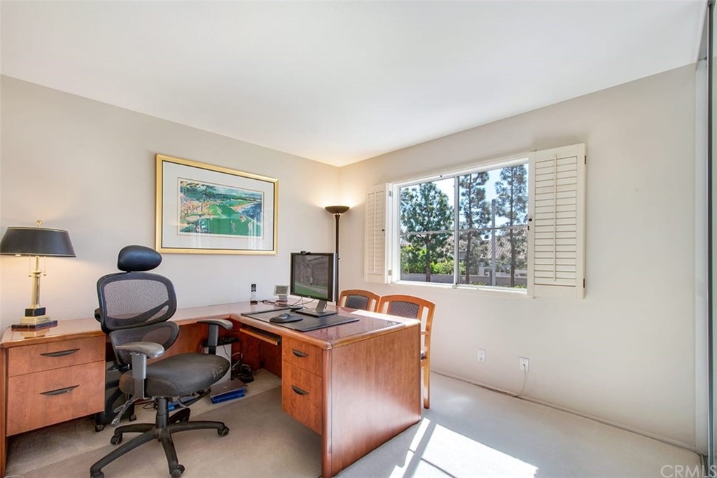 14 Terraza Irvine, CA 92614 - Photo 20 of 31