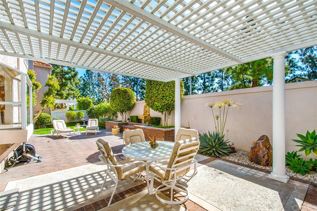 14 Terraza Irvine, CA 92614 - Photo 26 of 31