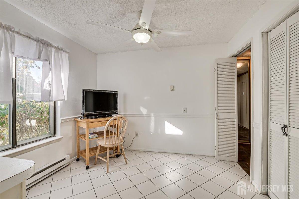 39 A Haddon Road Monroe Township, NJ 08831 - Photo 16 of 37 Gallery Image 16