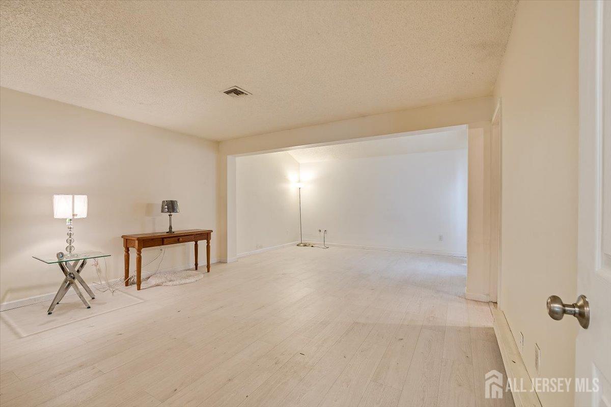 39 A Haddon Road Monroe Township, NJ 08831 - Photo 20 of 37 Gallery Image 20