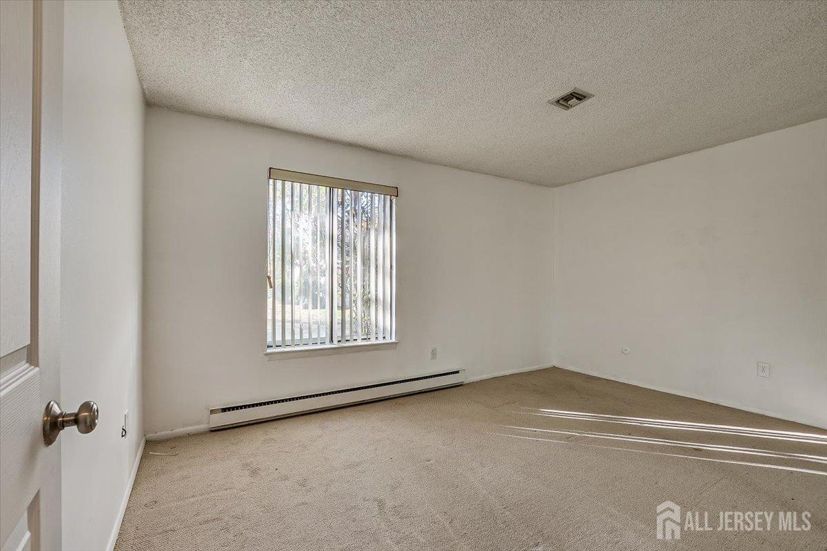 39 A Haddon Road Monroe Township, NJ 08831 - Photo 23 of 37 Gallery Image 23