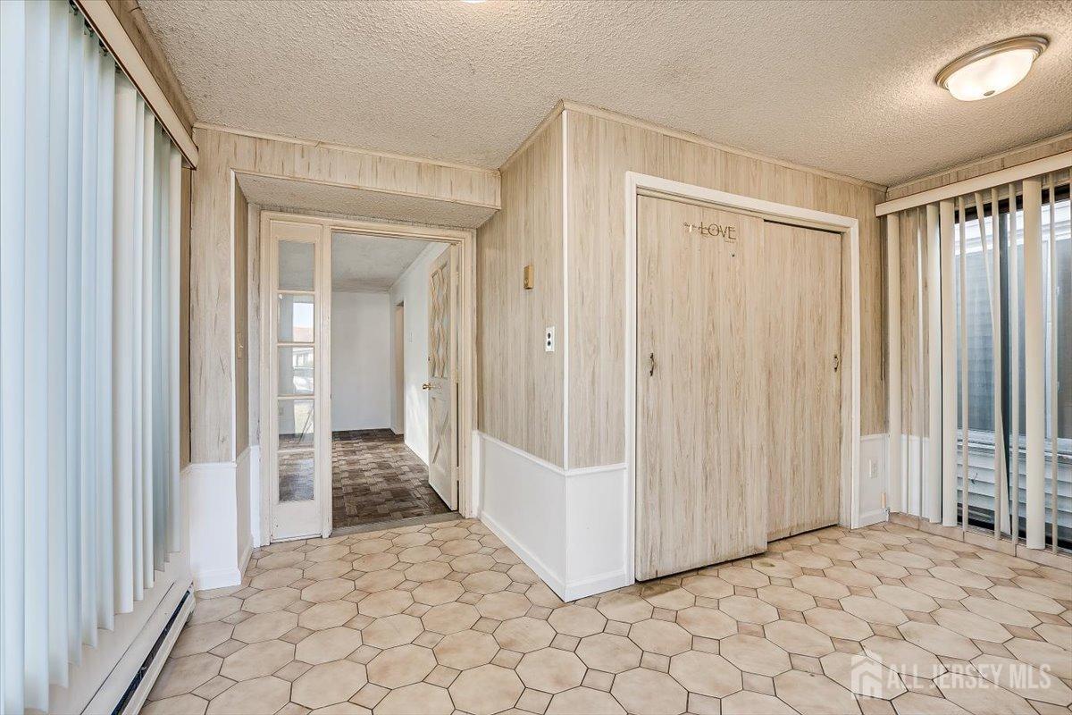 39 A Haddon Road Monroe Township, NJ 08831 - Photo 3 of 37 Gallery Image 3