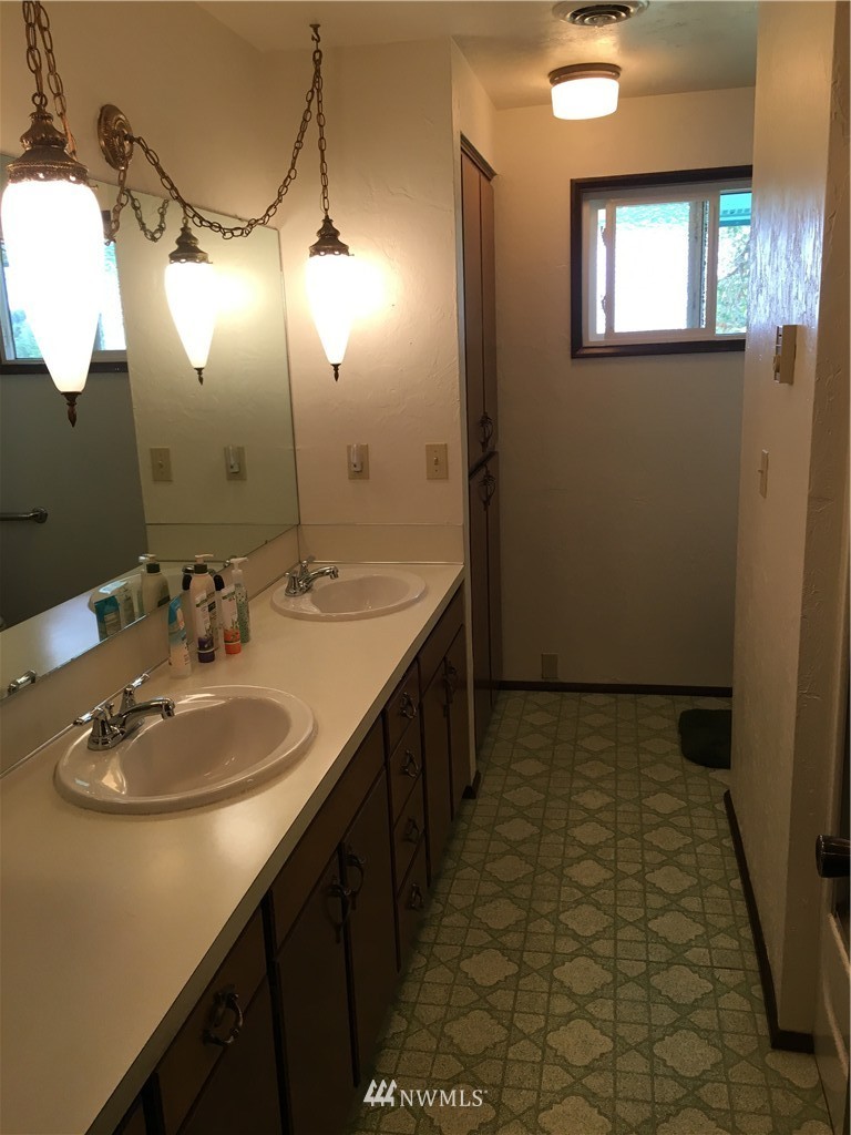 515 Brown Road East Chehalis, WA 98532 - Photo 14 of 22