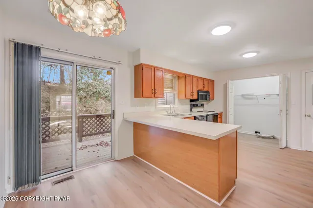 $250,000 | 116 Eaglesmere Circle, East Stroudsburg, PA 18301