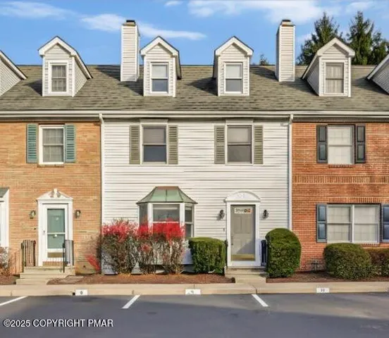 $250,000 | 116 Eaglesmere Circle, East Stroudsburg, PA 18301