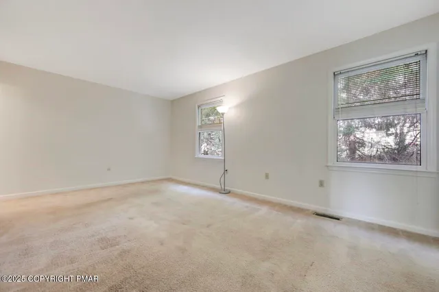 $250,000 | 116 Eaglesmere Circle, East Stroudsburg, PA 18301