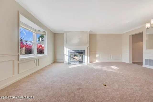 $250,000 | 116 Eaglesmere Circle, East Stroudsburg, PA 18301