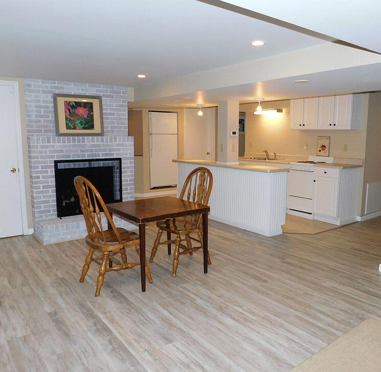 6044 Sunnycrest Road Roanoke, VA 24018 - Photo 22 of 57 LL Family Room