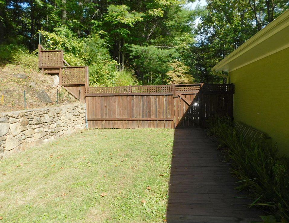 6044 Sunnycrest Road Roanoke, VA 24018 - Photo 40 of 57 Gate and Fence