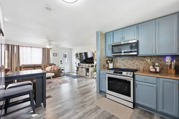 $315,000 | 191 Monrovia Street, Springfield, MA 01104