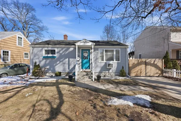 $315,000 | 191 Monrovia Street, Springfield, MA 01104