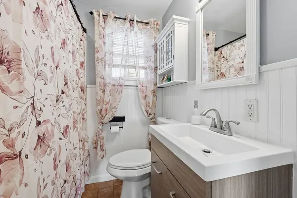 $315,000 | 191 Monrovia Street, Springfield, MA 01104