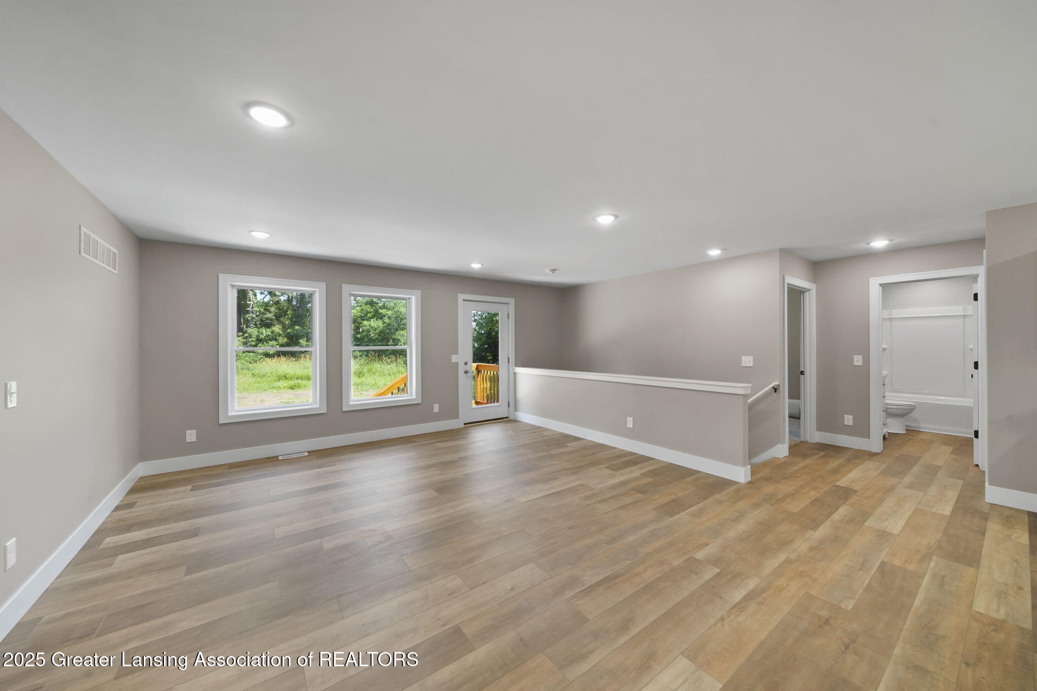 822 Woodworth Road Jackson, MI 49202 - Photo 18 of 37 19-web-or-mls-DSC09185