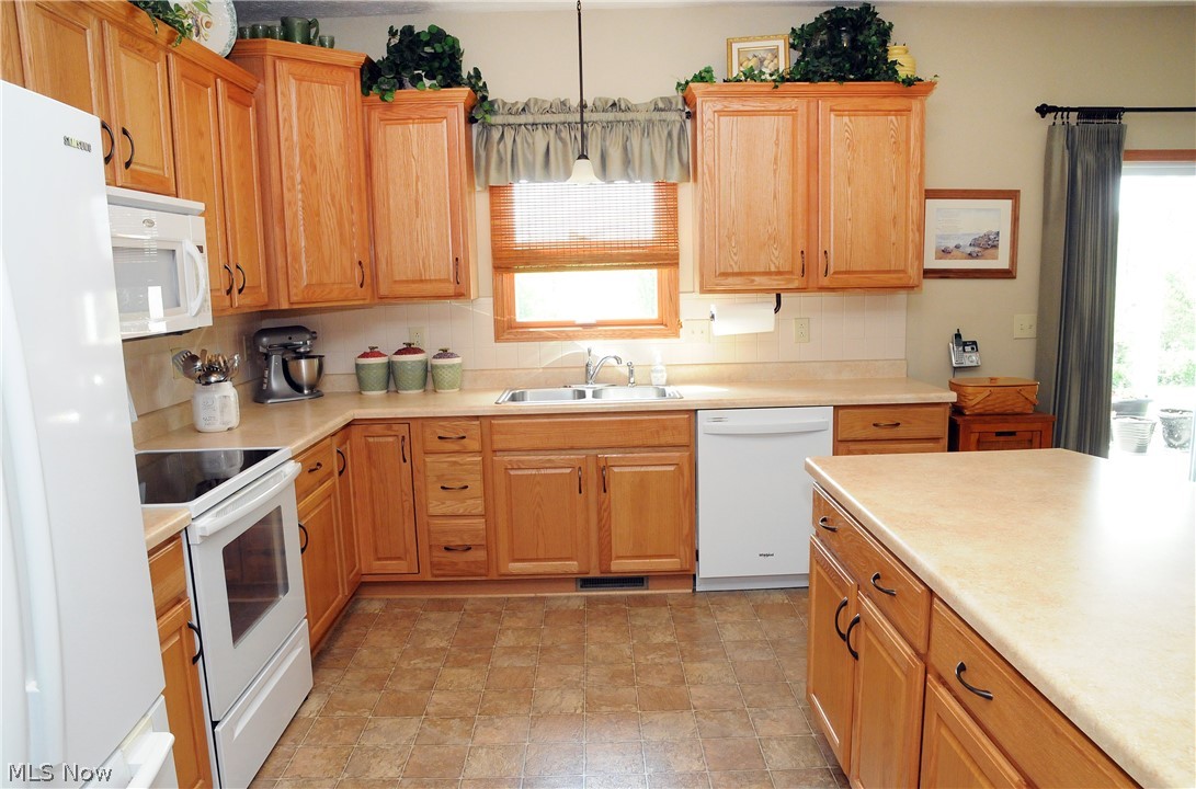 68397 Wintergreen Road Lore City, OH 43755 - Photo 11 of 35 Kitchen