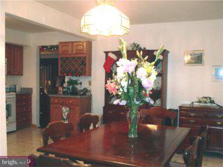 23 Overbrook Avenue Maple Shade, NJ 08052 - Photo 3 of 6