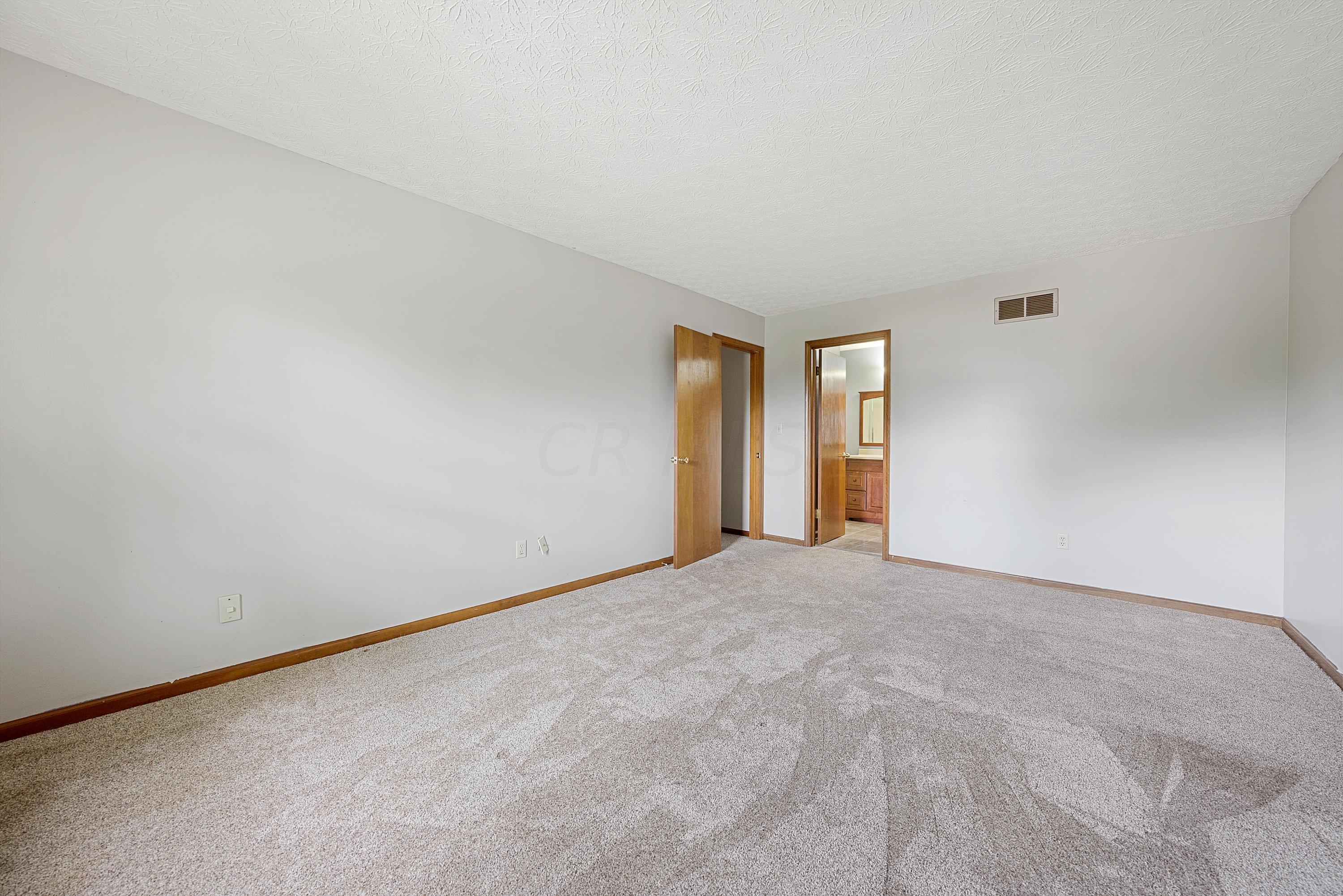 463 Tresham Road Columbus, OH 43230 - Photo 17 of 27 Gallery Image 17