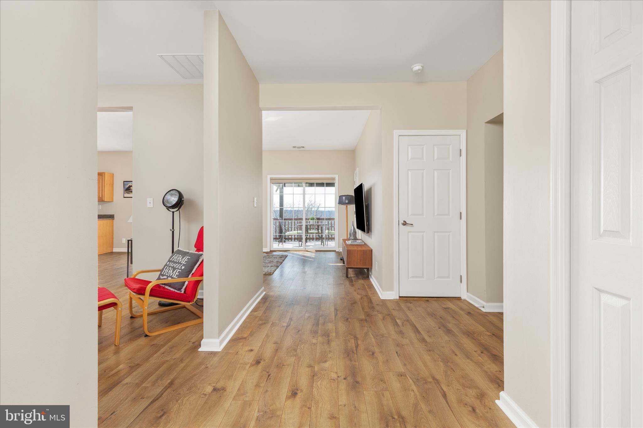 283 Rock Ridge Road Front Royal, VA 22630 - Photo 8 of 64 Foyer