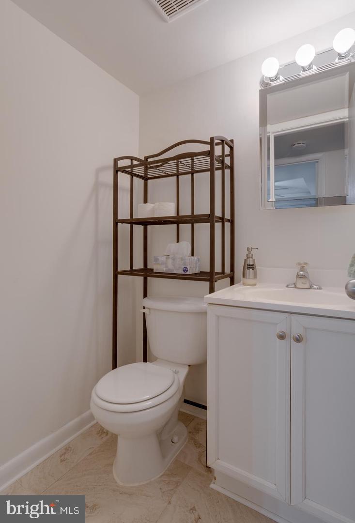 7117 Hadlow Court Springfield, VA 22152 - Photo 29 of 36