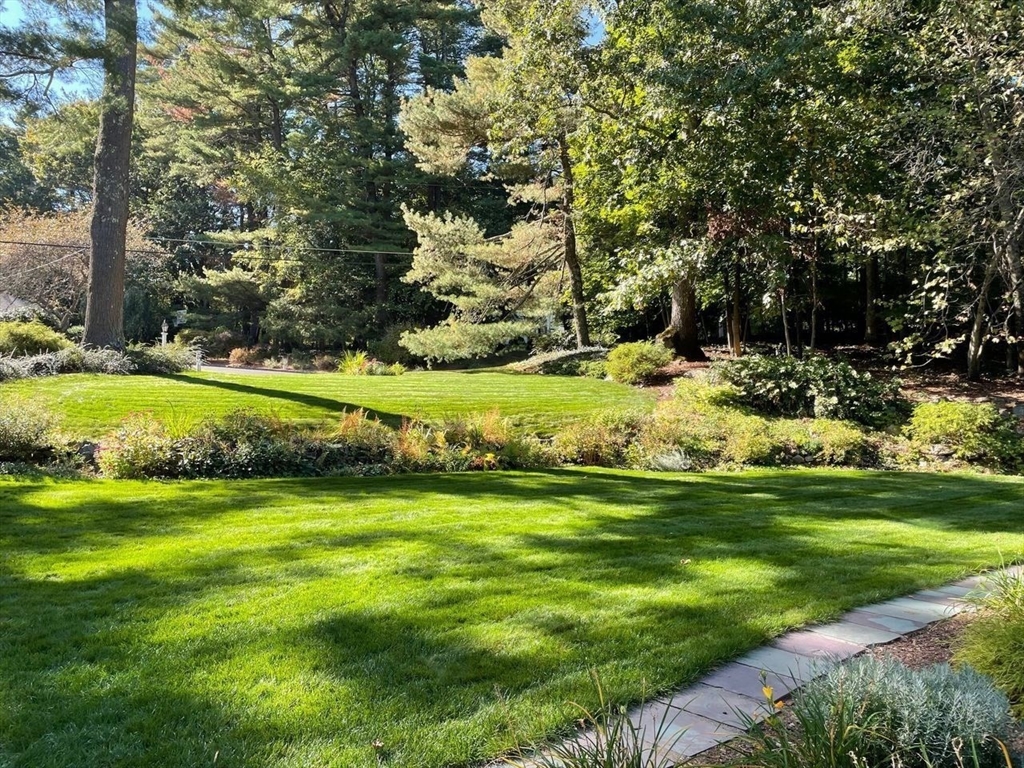 20 Old Coach Road Sudbury, MA 01776 - Photo 5 of 42 Gallery Image 5