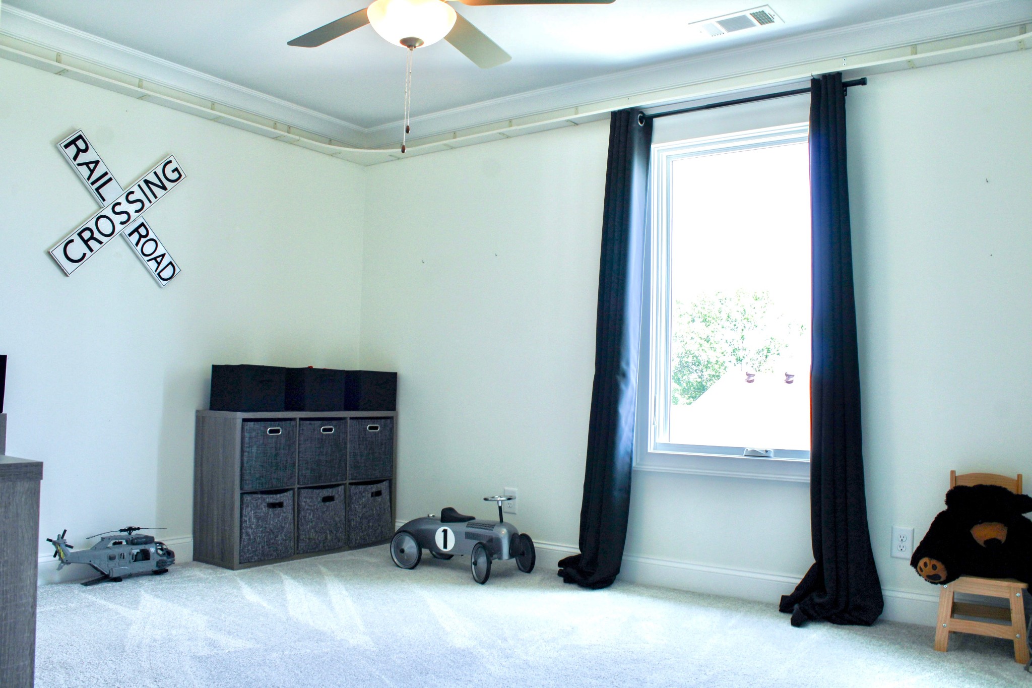 304 Charleston Street Lebanon, TN 37087 - Photo 32 of 51 a view of an empty room and a window