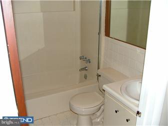 11 E Fairway Road, Unit E Shillington, PA 19607 - Photo 7 of 7 Gallery Image 7