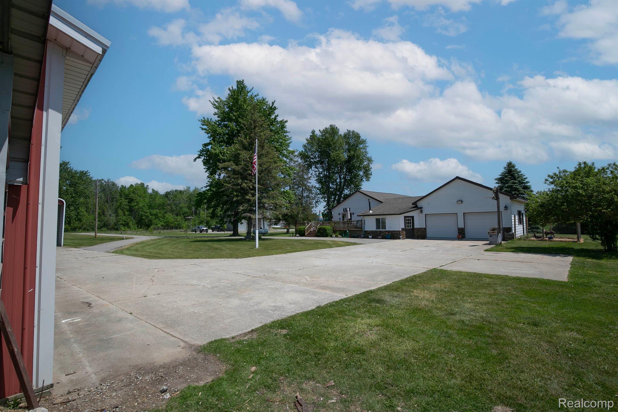 3960 Estey Road Rhodes, MI 48652 - Photo 12 of 71 Gallery Image 12