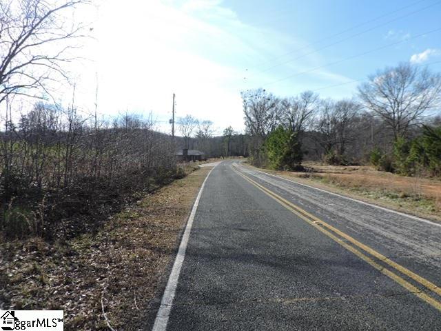 355 State Rd S-23-525 Landrum, SC 29356 - Photo 7 of 12 Gallery Image 7