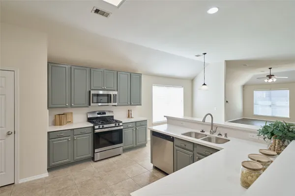 $305,000 | 3518 Leaf Vines Drive, Spring, TX 77386