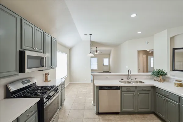 $305,000 | 3518 Leaf Vines Drive, Spring, TX 77386
