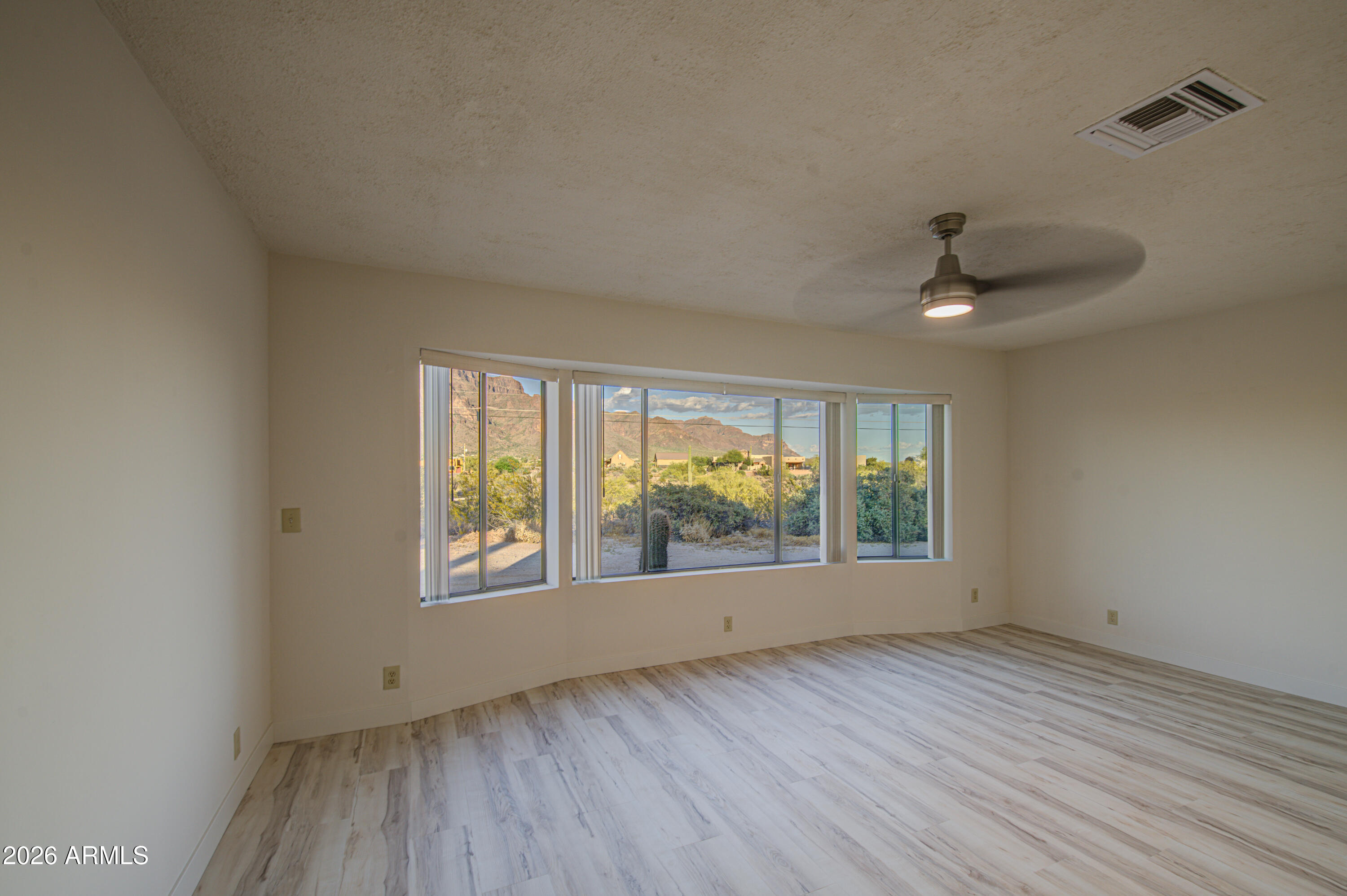 1350 North Boyd Road Apache Junction, AZ 85119 - Photo 26 of 31 Family Room 1