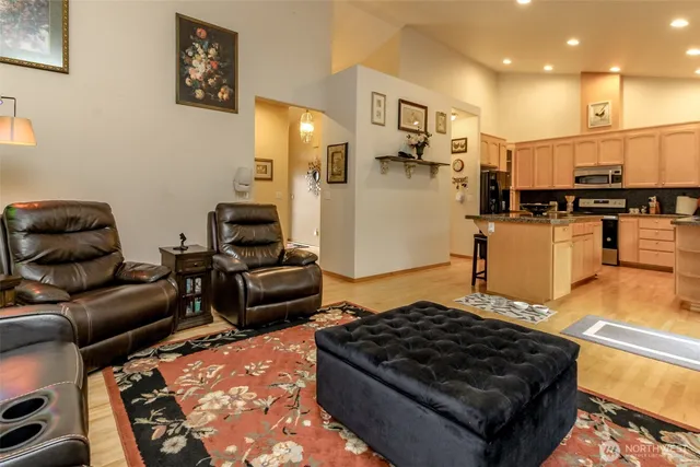 $584,950 | 15405 148th Ave Court East, Orting, WA 98360