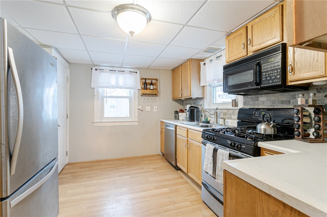 113 Mosley Road Greece, NY 14616 - Photo 11 of 33