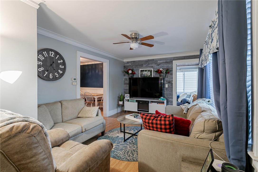 113 Mosley Road Greece, NY 14616 - Photo 4 of 33