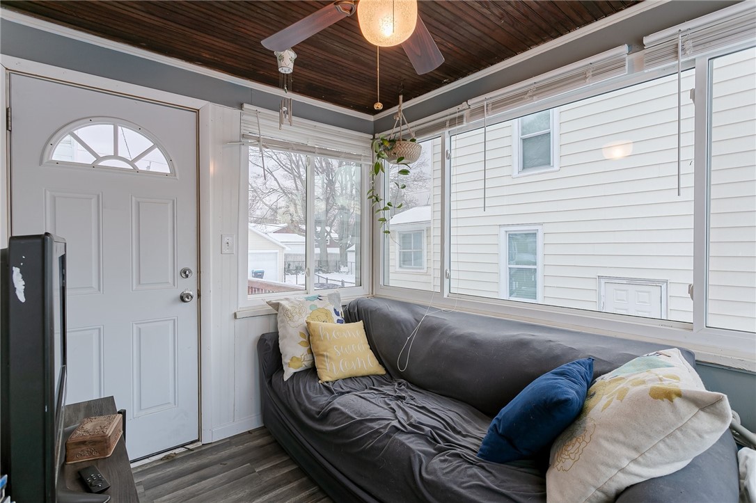 113 Mosley Road Greece, NY 14616 - Photo 8 of 33