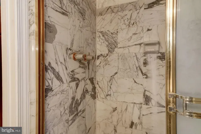 $3,450 | 1101 South Arlington Ridge Road, Unit 704, Arlington, VA 22202