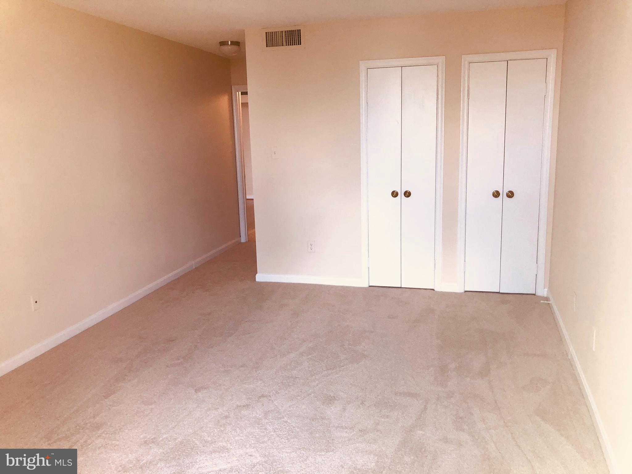 1101 South Arlington Ridge Road, Unit 704 Arlington, VA 22202 - Photo 23 of 37