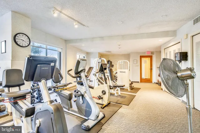 $3,450 | 1101 South Arlington Ridge Road, Unit 704, Arlington, VA 22202