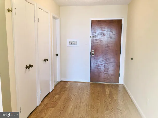 $3,450 | 1101 South Arlington Ridge Road, Unit 704, Arlington, VA 22202