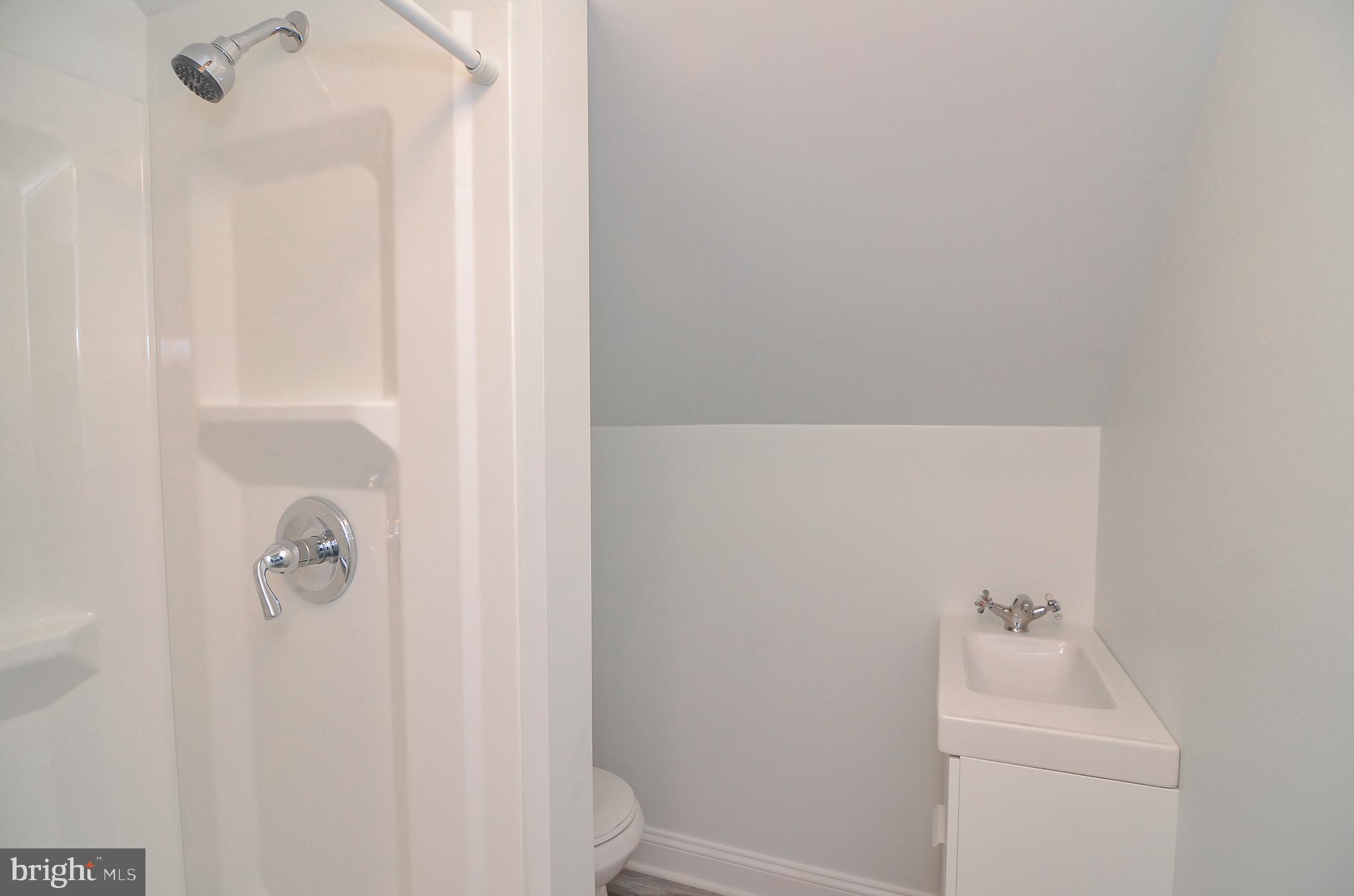 1813 Ellinwood Road Rosedale, MD 21237 - Photo 12 of 17