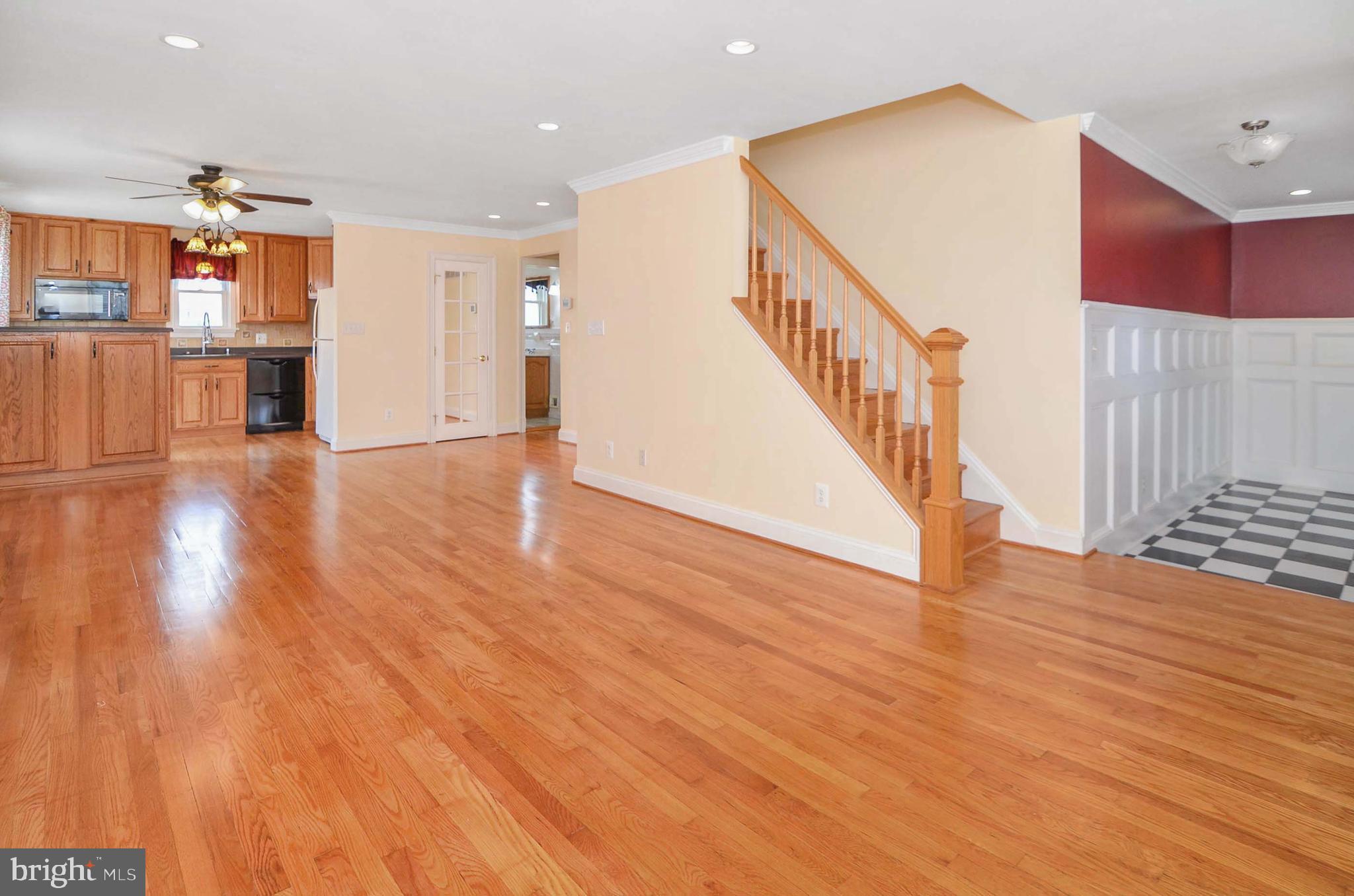 1813 Ellinwood Road Rosedale, MD 21237 - Photo 4 of 17