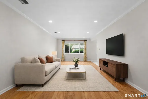 $3,400 | 132 Southport Woods Drive, Unit 132, Fairfield, CT 06890