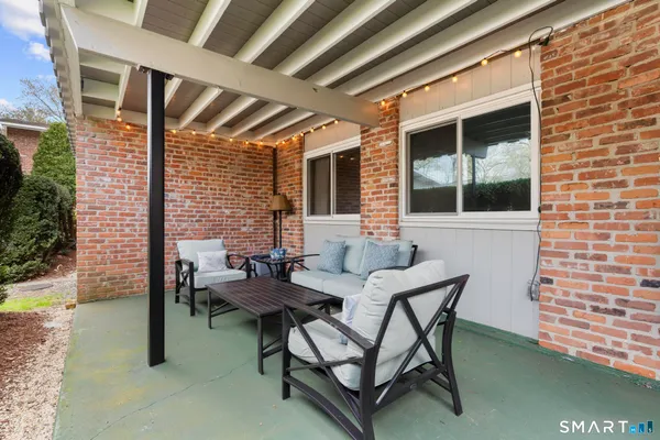 $3,400 | 132 Southport Woods Drive, Unit 132, Fairfield, CT 06890