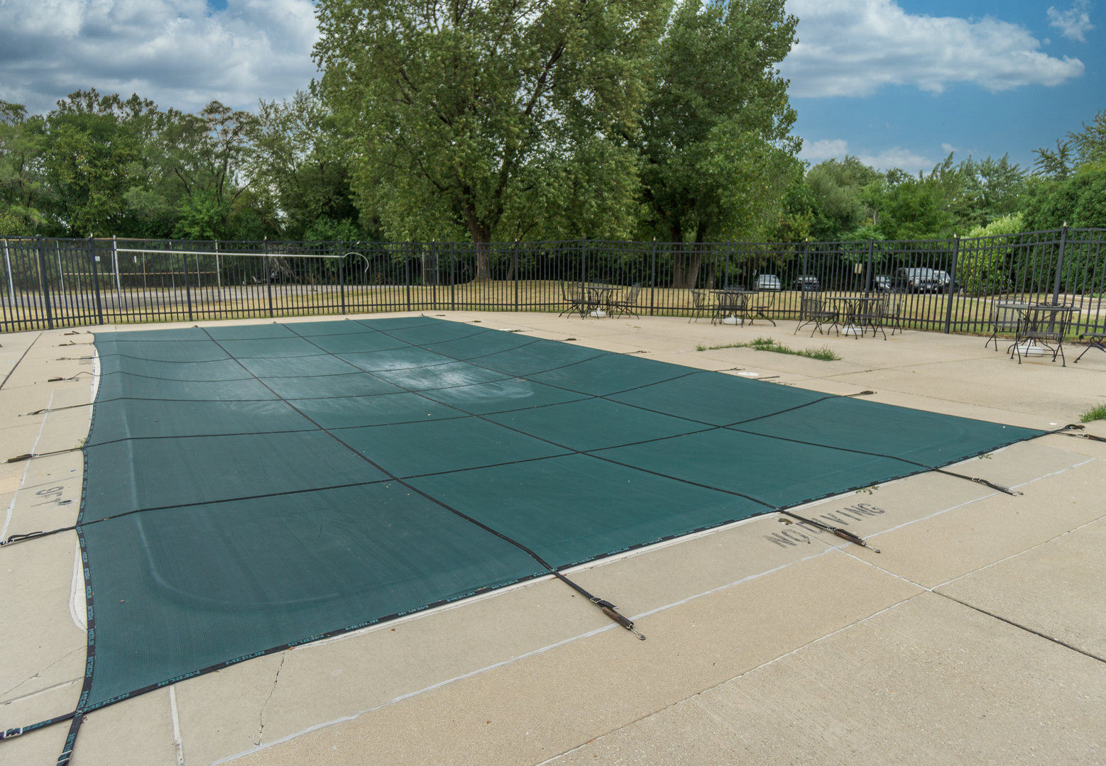 300 West Fullerton Avenue, Unit 305 Addison, IL 60101 - Photo 18 of 18 a view of a tennis court