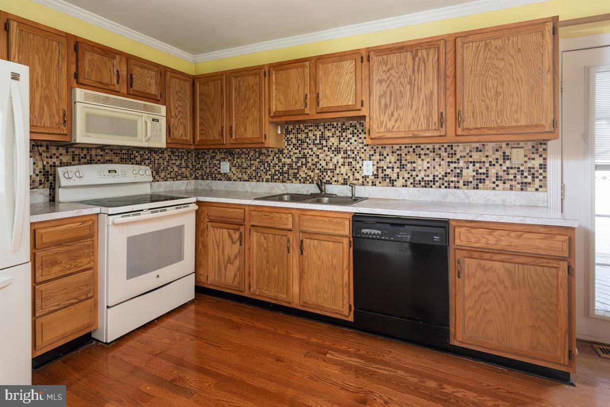 827 Thimbleberry Road Middle River, MD 21220 - Photo 12 of 32