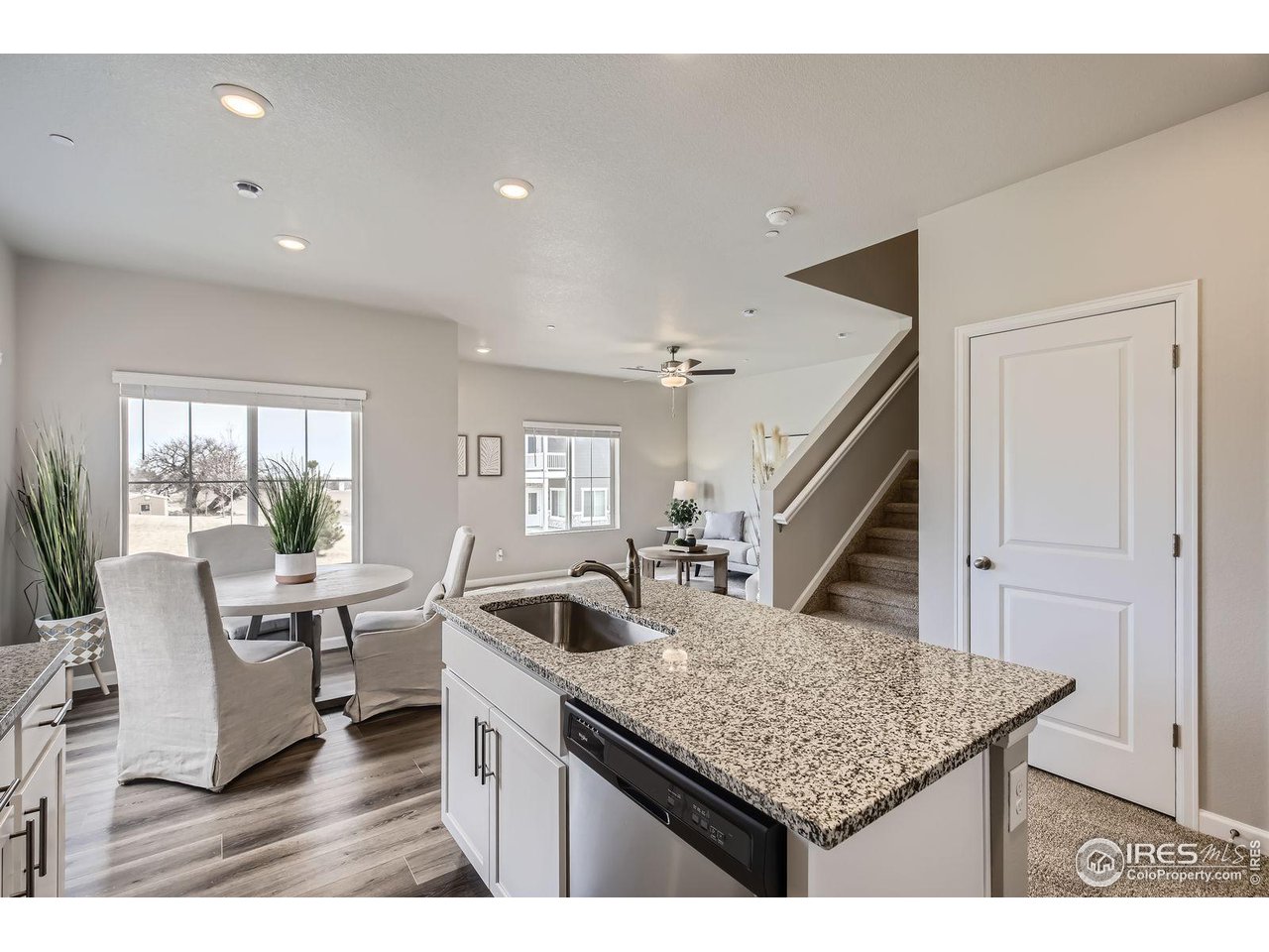 143 Robin Road Johnstown, CO 80534 - Photo 6 of 40 Kitchen