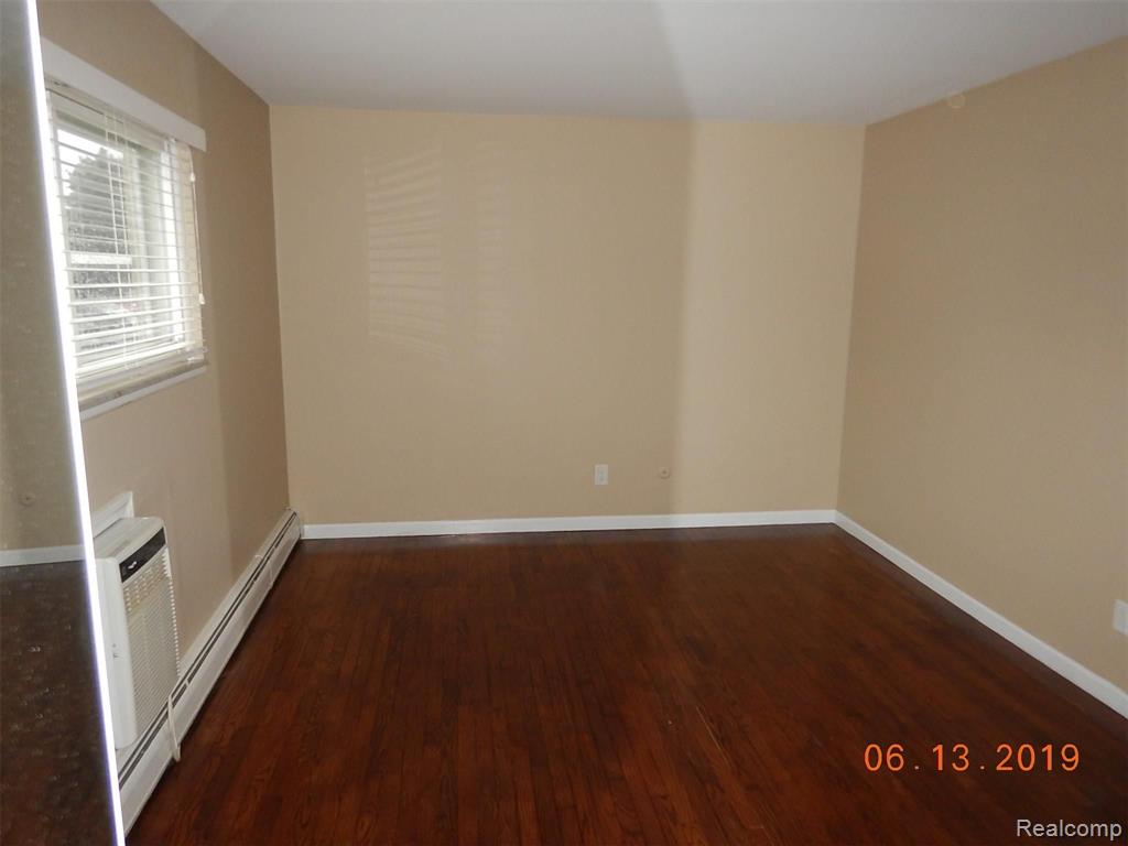 4113 Telegraph Road, Unit F107 Bloomfield Hills, MI 48302 - Photo 10 of 16