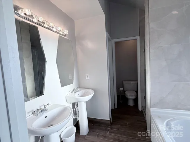 $425,000 | 5846 Hanna Court, Charlotte, NC 28212