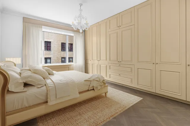 $9,500 | 150 Central Park South, Unit 910 | Central Park South