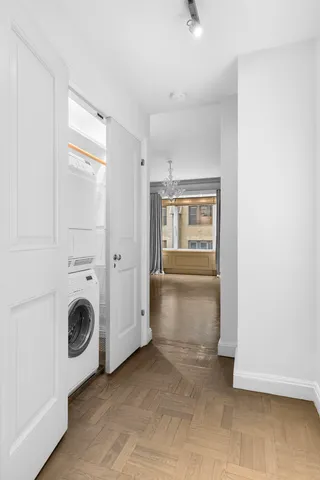 $9,500 | 150 Central Park South, Unit 910 | Central Park South