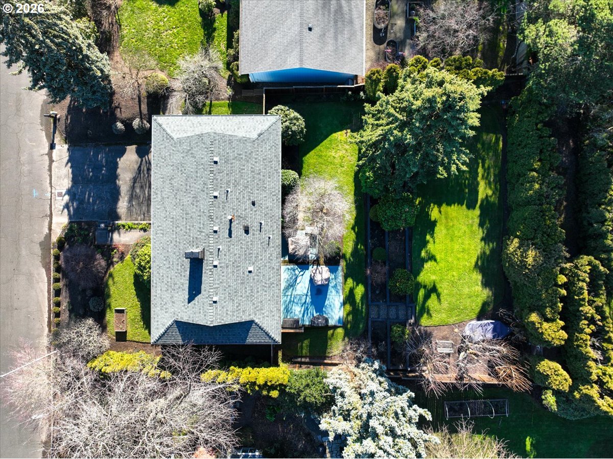 10339 Southwest 40th Avenue Portland, OR 97219 - Photo 34 of 37 a aerial view of multiple house